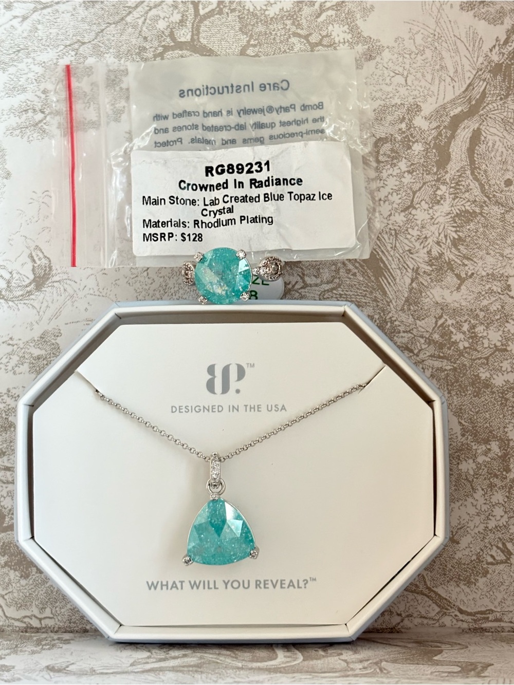 NEW Bomb Party Necklace and Ring Set